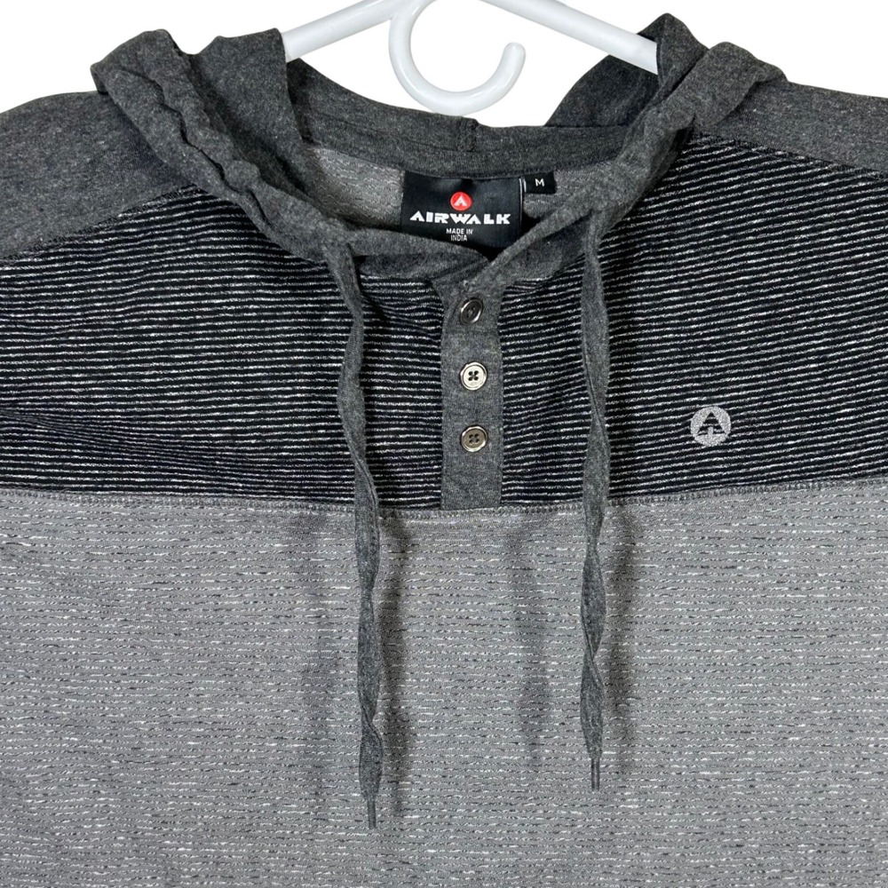 Airwalk Men's Medium Gray Heathered‎ Striped Long Sleeve Henley Hoodie Pocket